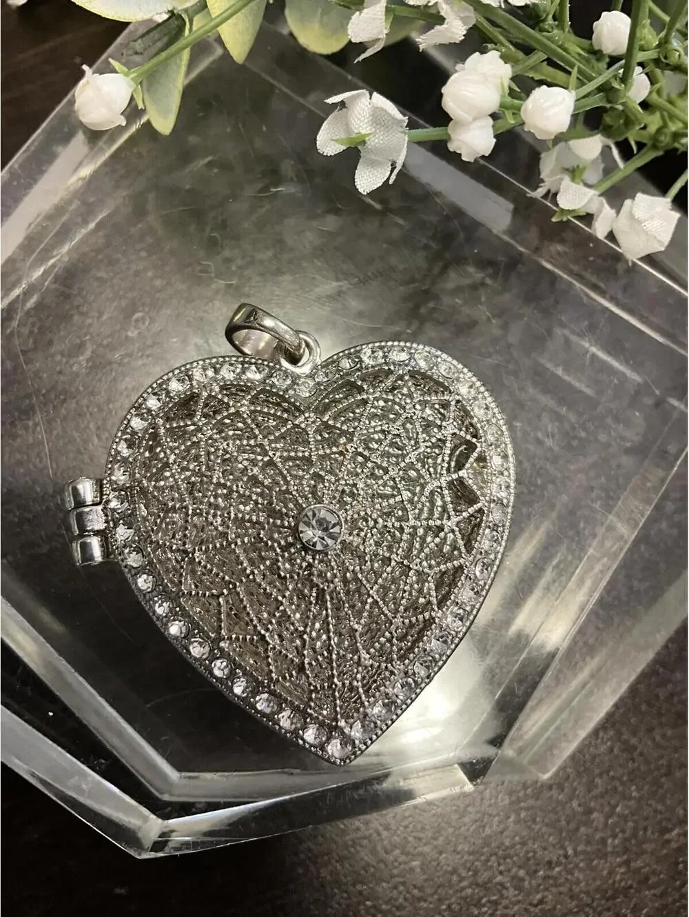 Heart Shape Silver Tone Filigree Locket